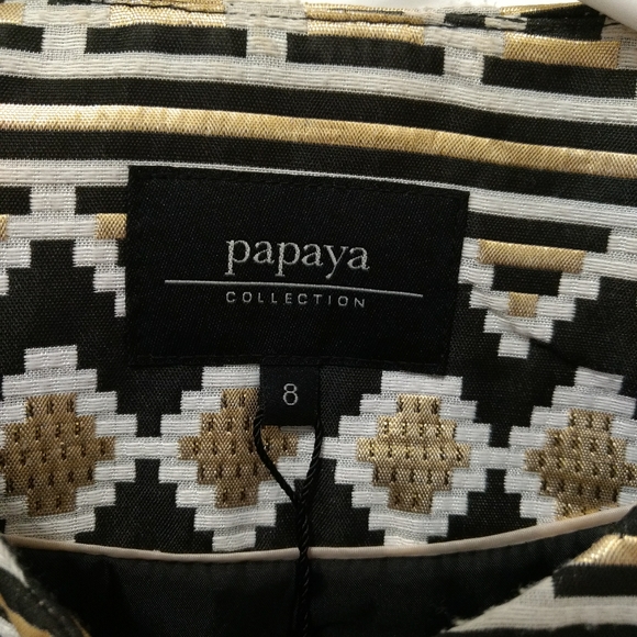 Women's Dress Blazer, Black and Gold. - Picture 3 of 4